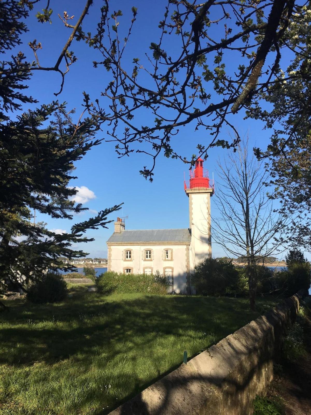 コンブリ Embruns Et Sarrasin Bed & Breakfast エクステリア 写真
